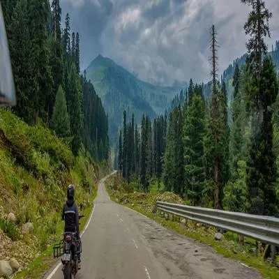Srinagar's Mughal Road expected to open in April