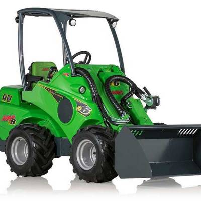Tech Loader Avant Tecno's electric loaders with proprietary battery tech
