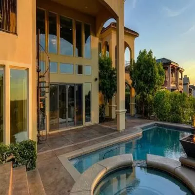 Agarwal Holding brothers acquire Juhu land for Rs 1.01 billion