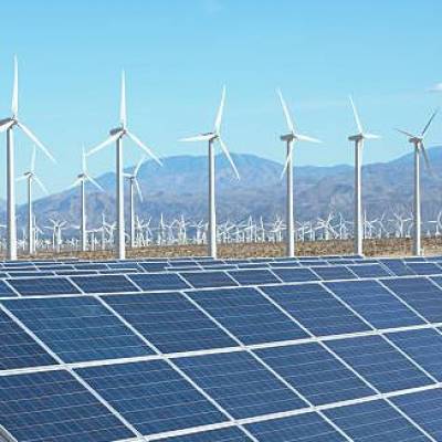 Maharashtra inks Rs 35k cr MoU with JSW for RE sector  