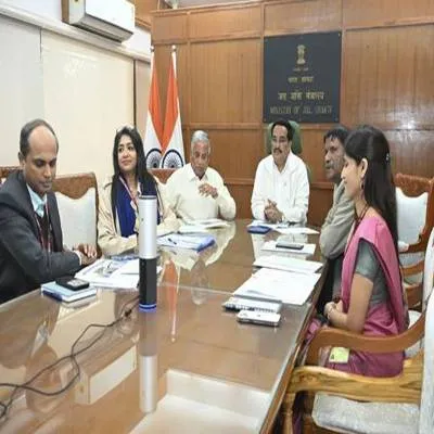 Patil Reviews JSJB 2.0 Progress In Water-Stressed Districts