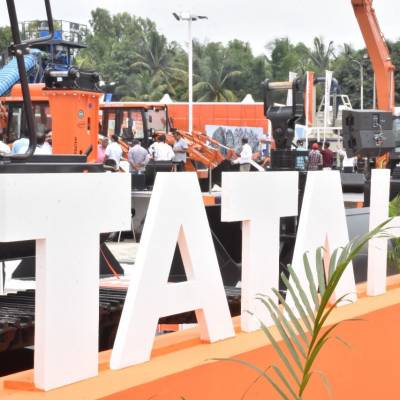 Tata Hitachi unveils 5-Tonne Wheel Loader ZW225 at Excon 2022