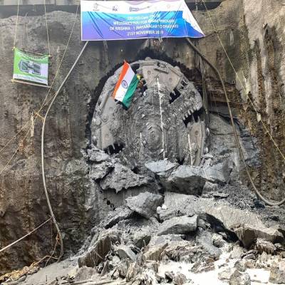 Tata Projects has announced that its JV (CEC-ITD CEM-TPL) has achieved tunnel breakthrough at Dharavi, on Mumbai Metro Line 3 (Underground) alignment.