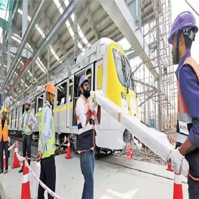 MPMRCL places girder over railway tracks for Indore Metro