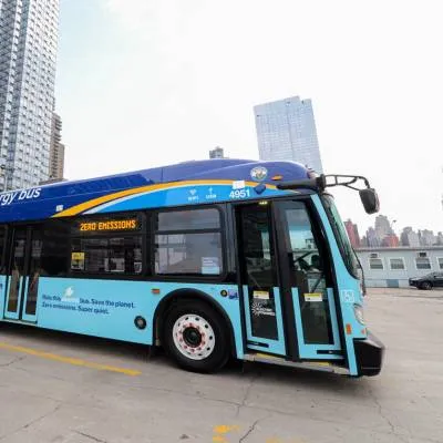 Delhi CM Lays Foundation for Hari Nagar E-Bus Depot