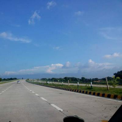 Overwhelming response for Yamuna E-Way plot scheme